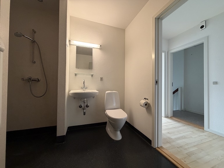 130-130004-4-1127ae8883c70e2fd94200b968daae8d