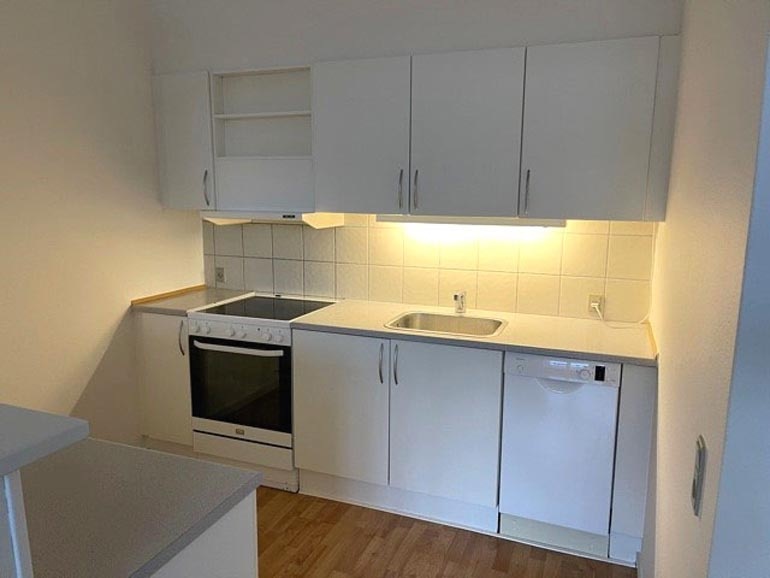 3-3018-200-50d84793200b814bbf1384778128bc45