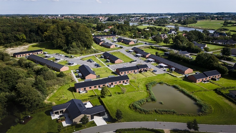 160-160001-19-fe6c612693d76e8ba84c420ea4cbbd97